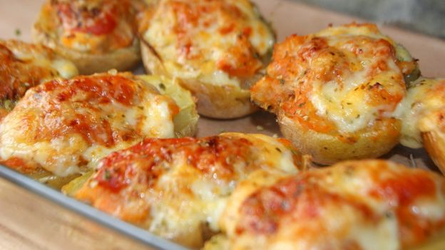 Ofenkartoffeln mit Thunfisch und Käse