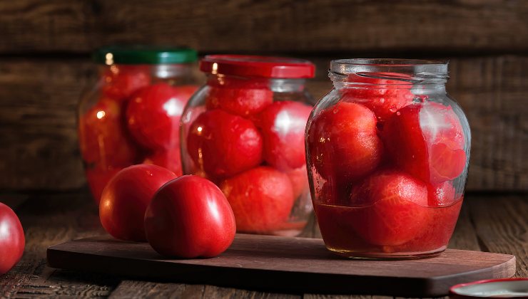 Tomaten im Glas