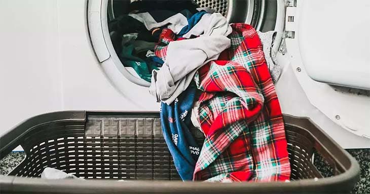 Wie kann man im Winter schnell Wäsche trocknen, wenn man keinen Trockner hat? 6 wirksame Tipps 2 Waschmaschine
