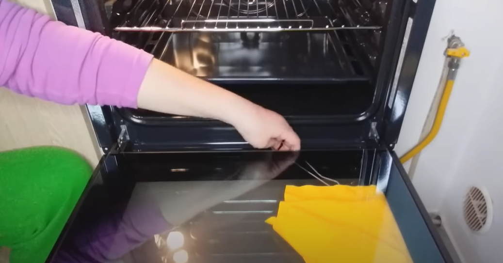 So reinigen Sie die Doppelglasscheibe 1 So reinigen Sie die Doppelglasscheibe 1